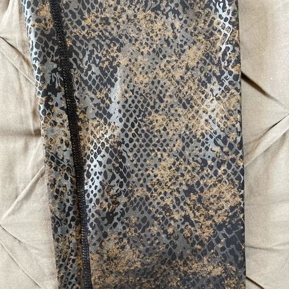 INC | Women’s Snake Print Leggings - Picture 3 of 3